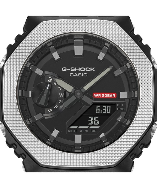 G-SHOCK(ジーショック)の「メタルベゼル / インダストリアルデザイン / GM-2100BM-1AJF(アナログ腕時計・メンズ・ブラック×シルバー・FREE)」の6枚目の写真