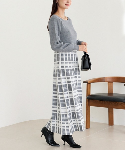 LAVEANGE（ラビアンジェ）の「【洗える】チェックジャガードニットワンピース（ワンピース・レディース・グレー/ブラック・F/3L/4L）」の15枚目の写真