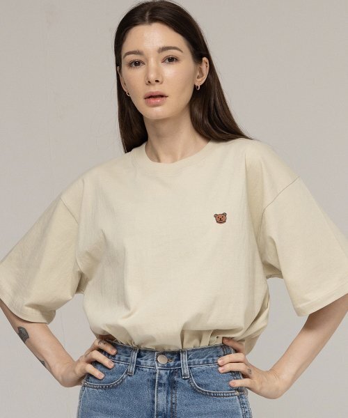 GRAVER（グレーバー）の「[UNISEX]スモールベアフェイススマイル半袖_サンドベージュ（Tシャツ/カットソー・レディース・ベージュ・SMALL/MEDIUM/LARGE/X-LARGE）」の2枚目の写真
