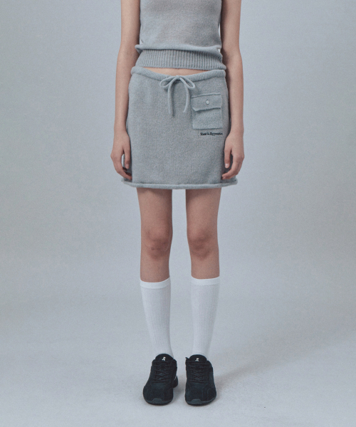 Rest&Recreation(レストアンドレクリエーション)の「POCKET KNIT SKIRT - GREY(スカート・レディース・その他・ONE)」の5枚目の写真