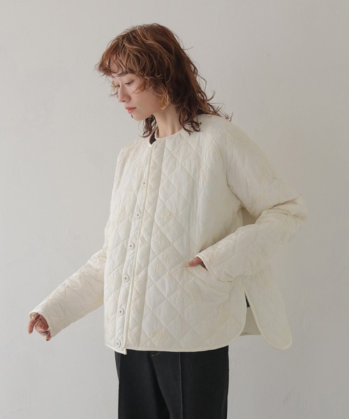 CLEIO（クレイオ）の「【CLEIO】-春アウター- コード刺繍入りキルティングジャケット CORD EMBROIDERED QUILTED JACKET/942-14619（ノーカラージャケット・レディース・アイボリー・FREE）」の14枚目の写真