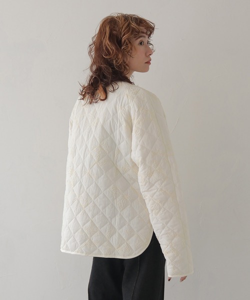 CLEIO（クレイオ）の「【CLEIO】-春アウター- コード刺繍入りキルティングジャケット CORD EMBROIDERED QUILTED JACKET/942-14619（ノーカラージャケット・レディース・アイボリー・FREE）」の16枚目の写真