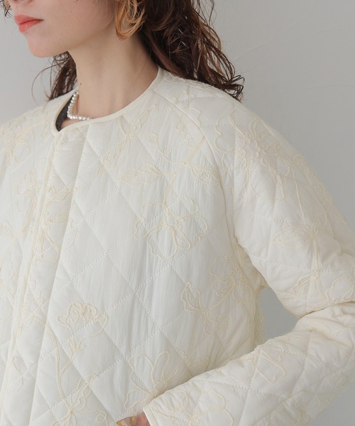 CLEIO（クレイオ）の「【CLEIO】-春アウター- コード刺繍入りキルティングジャケット CORD EMBROIDERED QUILTED JACKET/942-14619（ノーカラージャケット・レディース・アイボリー・FREE）」の18枚目の写真