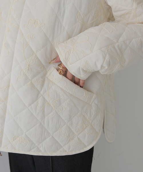 CLEIO（クレイオ）の「【CLEIO】-春アウター- コード刺繍入りキルティングジャケット CORD EMBROIDERED QUILTED JACKET/942-14619（ノーカラージャケット・レディース・アイボリー・FREE）」の19枚目の写真