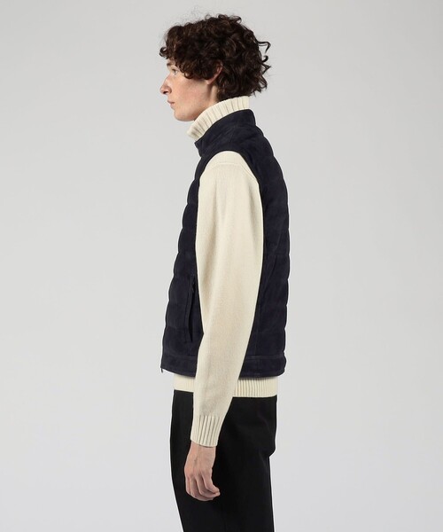 EMMETI(エンメティ)の「【別注】EMMETI JURI スエード ダウンベスト(ダウンジャケット/コート・メンズ・ネイビー/ブラック・M/S)」の15枚目の写真