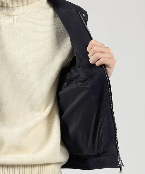 EMMETI(エンメティ)の「【別注】EMMETI JURI スエード ダウンベスト(ダウンジャケット/コート・メンズ・ネイビー/ブラック・M/S)」の13枚目の写真