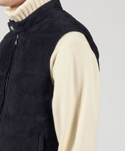 EMMETI(エンメティ)の「【別注】EMMETI JURI スエード ダウンベスト(ダウンジャケット/コート・メンズ・ネイビー/ブラック・M/S)」の11枚目の写真