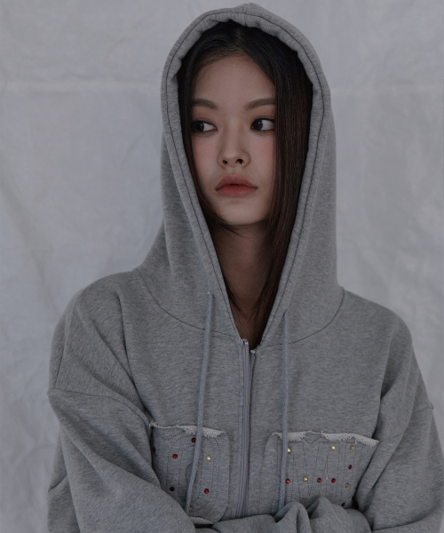 5OML(オーオーエムエル)の「カラー ホットフィックス アプリケ パッチ フード ジップアップ メランジ グレー(パーカー・レディース・グレー・FREE)」の2枚目の写真