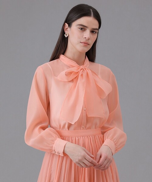 ANAYI(アナイ)の「【Eternal Line 2026】シアーオーガンボウタイ ブラウス(シャツ/ブラウス・レディース・コーラル/ネイビー/ミント/ホワイト・36/38)」の4枚目の写真