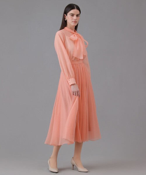 ANAYI(アナイ)の「【Eternal Line 2026】シアーオーガンボウタイ ブラウス(シャツ/ブラウス・レディース・コーラル/ネイビー/ミント/ホワイト・36/38)」の20枚目の写真