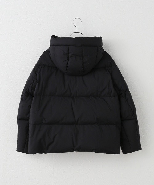 TATRAS CONCEPT STORE(タトラスコンセプトストア)の「【WEB+一部店舗限定】TATRAS / タトラス GIGI ジジ ダウンジャケット(ダウンジャケット/コート・レディース・ブラック/ベージュ・MEDIUM)」の3枚目の写真