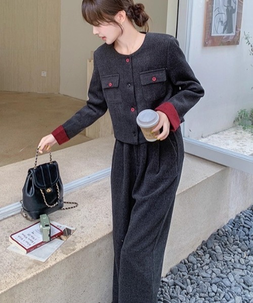 Diosfront（ディオスフロント）の「袖配色ショート丈ノーカラージャケットセットアップ（セットアップ・レディース・チャコールグレー・M/S/L）」の3枚目の写真