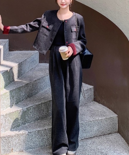 Diosfront（ディオスフロント）の「袖配色ショート丈ノーカラージャケットセットアップ（セットアップ・レディース・チャコールグレー・M/S/L）」の7枚目の写真