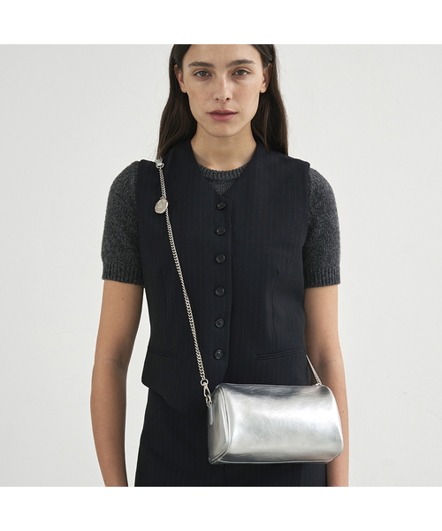 ANODDS(アンオズ)の「PIDI chain leather mini bag 5 color(ショルダーバッグ・レディース・ブラック/ブラウン/シルバー/アイボリー/シルバーグレー・FREE)」の5枚目の写真
