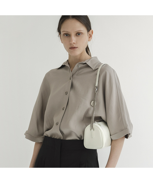 ANODDS(アンオズ)の「PIDI chain leather mini bag 5 color(ショルダーバッグ・レディース・ブラック/ブラウン/シルバー/アイボリー/シルバーグレー・FREE)」の1枚目の写真