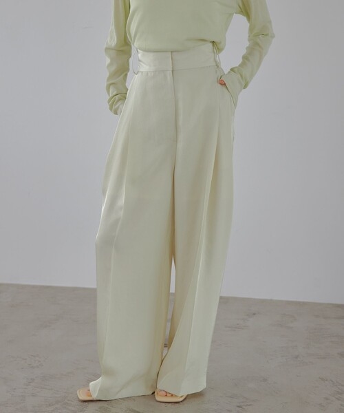 EMMEL REFINES(エメルリファインズ)の「<EMMEL REFINES>EM LT/ツイル 2タック トロミパンツ(スラックス・レディース・ブラック/ライム・S/M)」の1枚目の写真