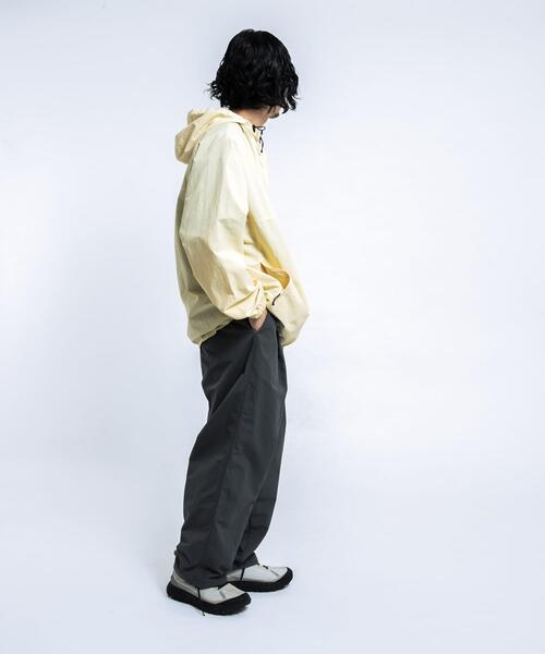 EKAL（エカル）の「『UR TECH』ナイロンタッサーフーディー（ナイロンジャケット・メンズ・ネイビー/イエロー/ライトブルー/グレー・LARGE/MEDIUM）」の12枚目の写真