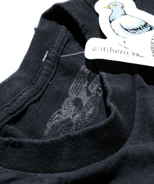 ANTI HERO(アンタイヒーロー)の「THRIFTY LOOK スリフティルック / "ANTI-HERO EAGLE"TEE(Tシャツ/カットソー・メンズ・ブラック・X-LARGE)」の2枚目の写真