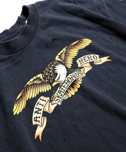ANTI HERO(アンタイヒーロー)の「THRIFTY LOOK スリフティルック / "ANTI-HERO EAGLE"TEE(Tシャツ/カットソー・メンズ・ブラック・X-LARGE)」の3枚目の写真