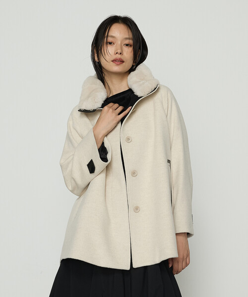 K.T KIYOKO TAKASE（キヨコタカセ）の「〔 Sサイズ 〕 アンゴラウール ・Aラインショートコート（その他アウター・レディース・キナリ・5号）」の16枚目の写真