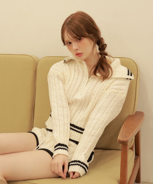 M DOLLY(エムドリー)の「line oliva knit set up/ラインオリーヴァニットセットアップ(セットアップ・レディース・ネイビー/アイボリー・FREE)」の3枚目の写真