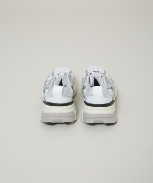 NIKE/ナイキ ウィメンズ V2K ラン（スニーカー）｜NIKE（ナイキ）の