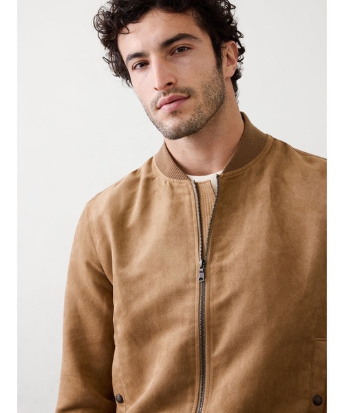 BANANA REPUBLIC FACTORY STORE(バナナリパブリック ファクトリーストア)の「BANANA REPUBLIC FACTORY STORE ヴィーガン スエード ボンバー(ブルゾン・メンズ・ベージュ/ネイビー・S/M/L/XL)」の5枚目の写真