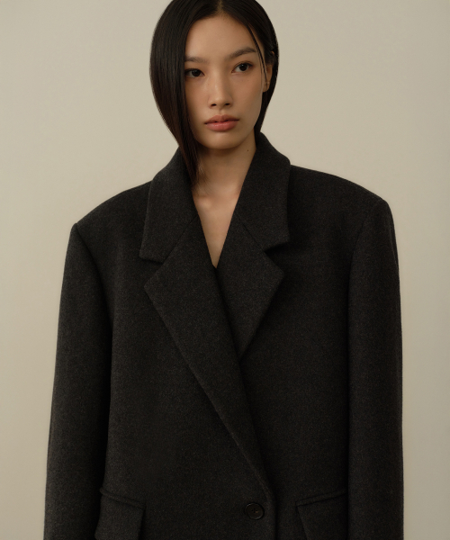 MUSINSA STANDARD WOMAN（ムシンサスタンダードウーマン）の「ウィメンズウールブレンドオーバーショルダーセミダブルマキシコート[チャコールグレー]（チェスターコート・レディース・その他・SMALL/MEDIUM/LARGE/X-SMALL）」の4枚目の写真