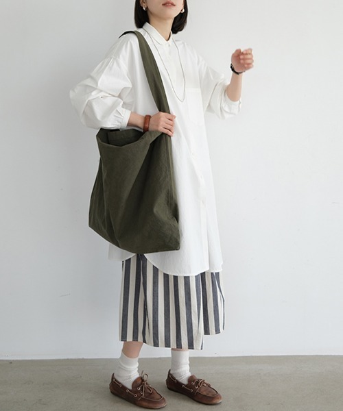 ONEP STAR(ワンピスター)の「スタンドカラー×ロングシャツ(シャツ/ブラウス・レディース・ホワイト・MEDIUM/X-LARGE/LARGE)」の9枚目の写真