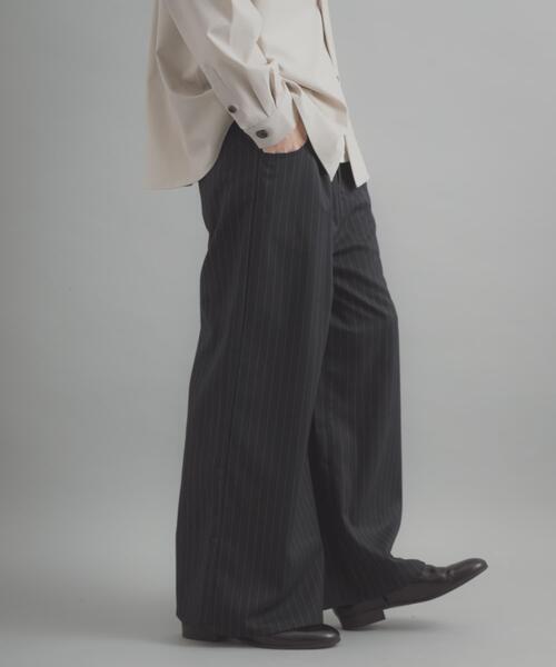 SENSE OF PLACE by URBAN RESEARCH（センスオブプレイスバイアーバンリサーチ）の「ラウンドポケットワンタックワイドスラックス（その他パンツ・メンズ・ブラウン/ネイビー・LARGE/MEDIUM）」の2枚目の写真