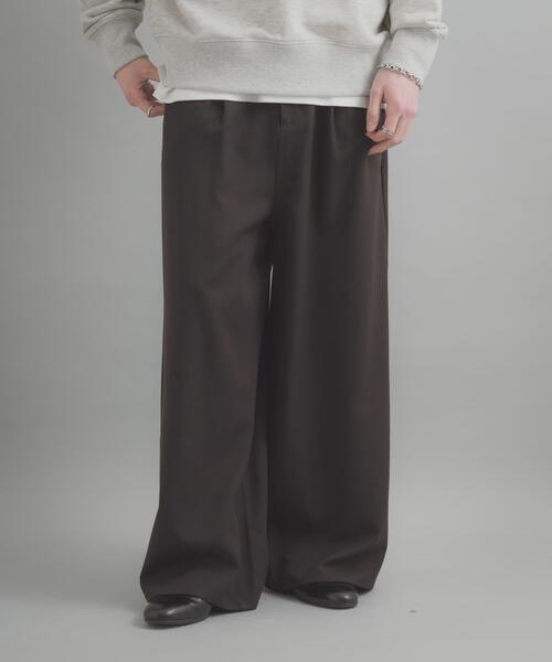 SENSE OF PLACE by URBAN RESEARCH（センスオブプレイスバイアーバンリサーチ）の「ラウンドポケットワンタックワイドスラックス（その他パンツ・メンズ・ブラウン/ネイビー・LARGE/MEDIUM）」の4枚目の写真
