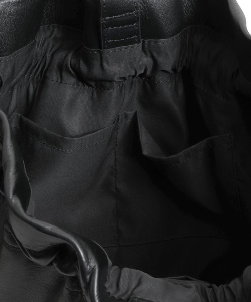 YArKA（ヤーカ）の「【YArKA/ヤーカ】real leather drawstring shoulder & backpack [bdbd5] / 巾着2wayナップサック（バックパック/リュック・レディース・ブラック・FREE）」の14枚目の写真