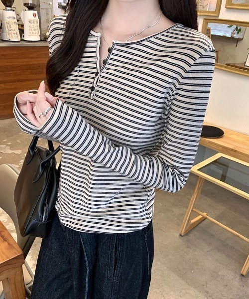yuue' ( wear )(ユーイ)の「ボーダー柄ヘンリーネックロングTシャツ(Tシャツ/カットソー・レディース・アイボリー/ブラック・FREE)」の20枚目の写真