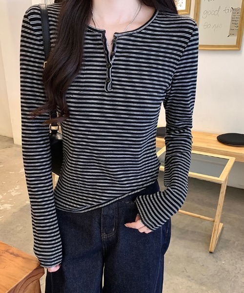 yuue' ( wear )(ユーイ)の「ボーダー柄ヘンリーネックロングTシャツ(Tシャツ/カットソー・レディース・アイボリー/ブラック・FREE)」の12枚目の写真