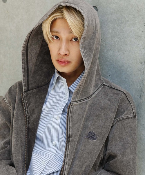 PBLIM（ページボーイリム）の「《UNISEX/まるでデニム見え！/紫外線カット/ストレッチ》マルデニZIPフーディ（パーカー・レディース・ブルー/ブラック・FREE）」の19枚目の写真