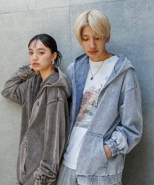 PBLIM（ページボーイリム）の「《UNISEX/まるでデニム見え！/紫外線カット/ストレッチ》マルデニZIPフーディ（パーカー・レディース・ブルー/ブラック・FREE）」の11枚目の写真