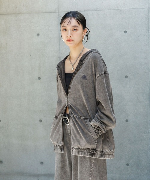 PBLIM（ページボーイリム）の「《UNISEX/まるでデニム見え！/紫外線カット/ストレッチ》マルデニZIPフーディ（パーカー・レディース・ブルー/ブラック・FREE）」の6枚目の写真