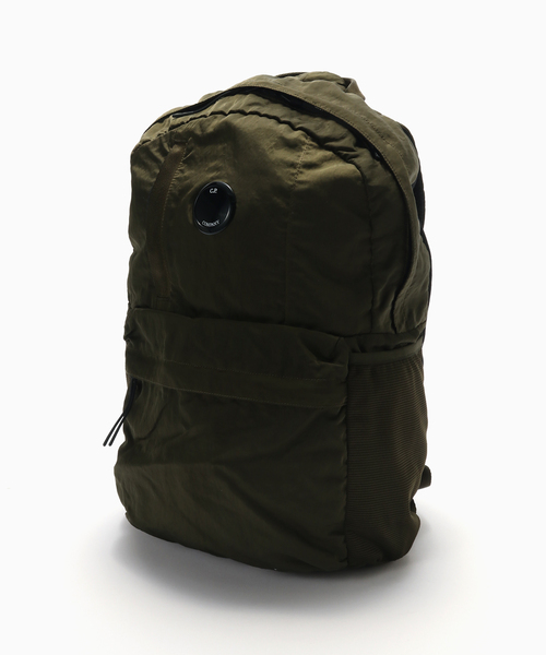 C.P. COMPANY（シーピーカンパニー）の「C.P.Company / シーピーカンパニー NYLON B BACKPACK（バックパック/リュック・メンズ・カーキ/ネイビー/ブラック・FREE）」の2枚目の写真