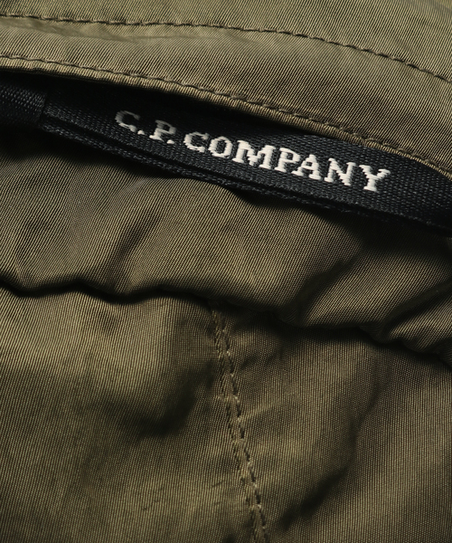 C.P. COMPANY（シーピーカンパニー）の「C.P.Company / シーピーカンパニー NYLON B BACKPACK（バックパック/リュック・メンズ・カーキ/ネイビー/ブラック・FREE）」の5枚目の写真