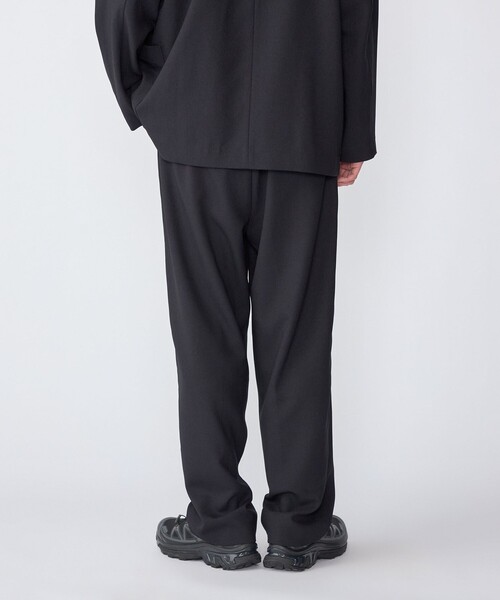 SHIPS（シップス）の「SHIPS: Comfy Line ワイド ピンタック イージーパンツ（その他パンツ・メンズ・チャコールグレー/ライトグレー/ブラウン/ネイビー・SMALL/MEDIUM/LARGE）」の5枚目の写真