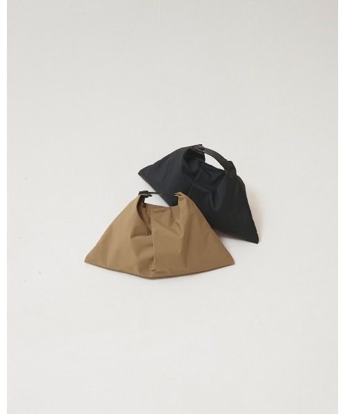 TODAYFUL（トゥデイフル）の「Leatherbelt Mini Bag（ハンドバッグ・レディース・ベージュ/ブラック・FREE）」の7枚目の写真