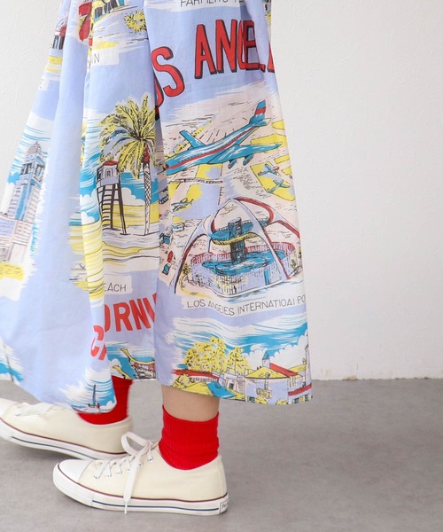 Three Four Time（ｽﾘｰﾌｫｰﾀｲﾑ）の「レトロヴィンテージ柄スカート（スカート・レディース・パープル・FREE）」の2枚目の写真