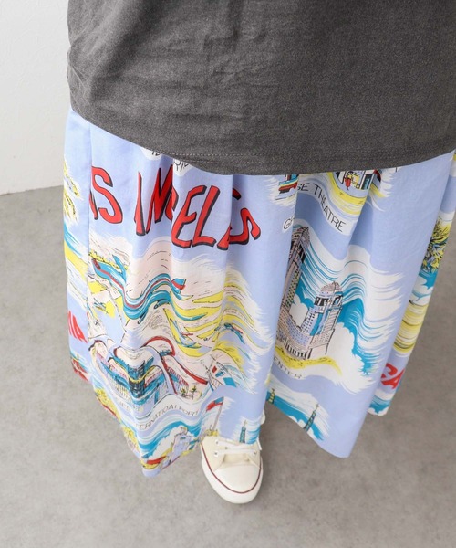 Three Four Time（ｽﾘｰﾌｫｰﾀｲﾑ）の「レトロヴィンテージ柄スカート（スカート・レディース・パープル・FREE）」の4枚目の写真