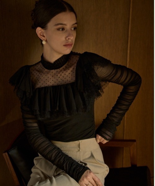 ERADIE(エラディエ)の「Dot Tulle Stretch Top ドットチュールストレッチTOP(その他トップス・レディース・ブラック/アイボリー・FREE)」の19枚目の写真