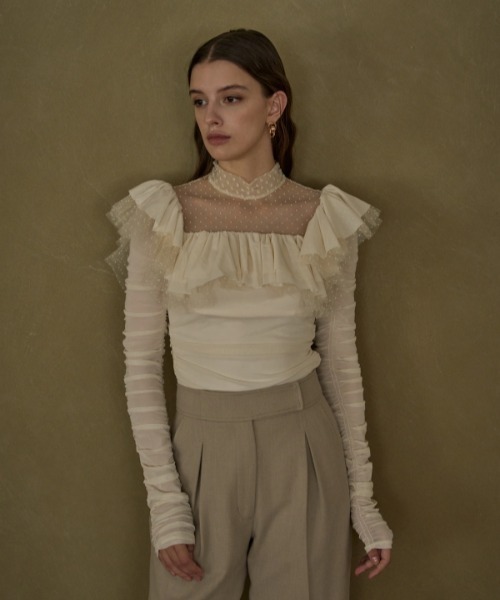 ERADIE(エラディエ)の「Dot Tulle Stretch Top ドットチュールストレッチTOP(その他トップス・レディース・ブラック/アイボリー・FREE)」の9枚目の写真
