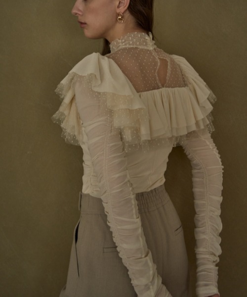 ERADIE(エラディエ)の「Dot Tulle Stretch Top ドットチュールストレッチTOP(その他トップス・レディース・ブラック/アイボリー・FREE)」の6枚目の写真