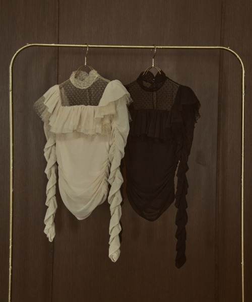 ERADIE(エラディエ)の「Dot Tulle Stretch Top ドットチュールストレッチTOP(その他トップス・レディース・ブラック/アイボリー・FREE)」の10枚目の写真