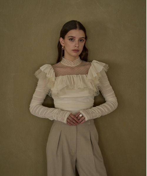 ERADIE(エラディエ)の「Dot Tulle Stretch Top ドットチュールストレッチTOP(その他トップス・レディース・ブラック/アイボリー・FREE)」の22枚目の写真