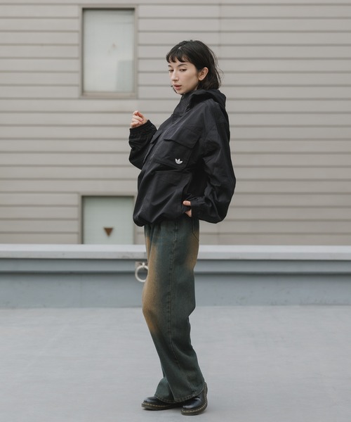 adidas(アディダス)の「adidas/アディダス トレフォイルロゴ ブリットコアパーカー ナイロンジャケット 2026年 夏 夏服(ナイロンジャケット・メンズ・ブラック・M/L/XL)」の14枚目の写真