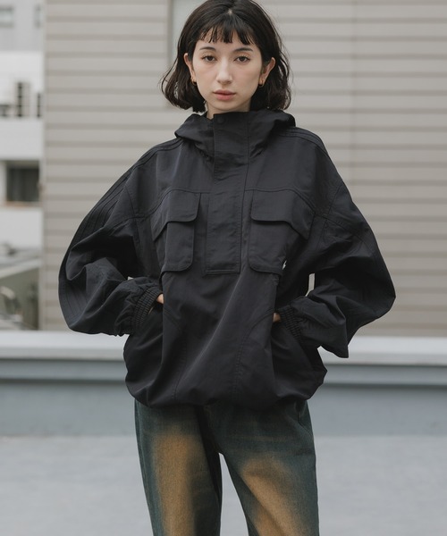 adidas(アディダス)の「adidas/アディダス トレフォイルロゴ ブリットコアパーカー ナイロンジャケット 2026年 夏 夏服(ナイロンジャケット・メンズ・ブラック・M/L/XL)」の8枚目の写真